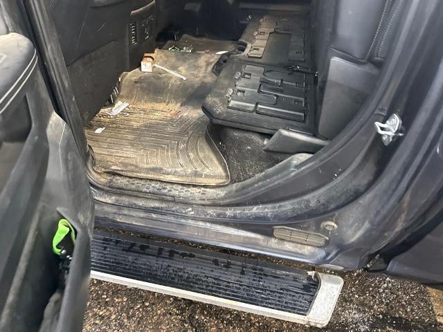 2019 RAM 1500 Classic Laramie Crew Cab 4x4 5'7" Box