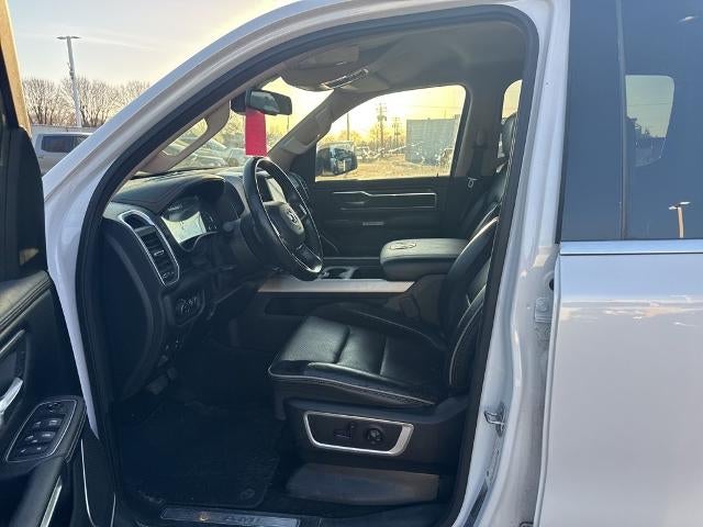2020 RAM 1500 Laramie 4x4 Crew Cab 5'7" Box