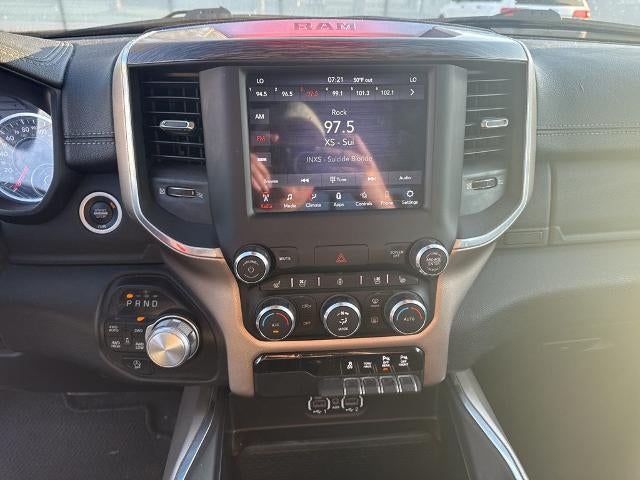 2020 RAM 1500 Laramie 4x4 Crew Cab 5'7" Box