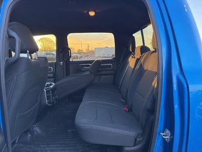 2020 RAM 1500 Big Horn 4x4 Crew Cab 5'7" Box