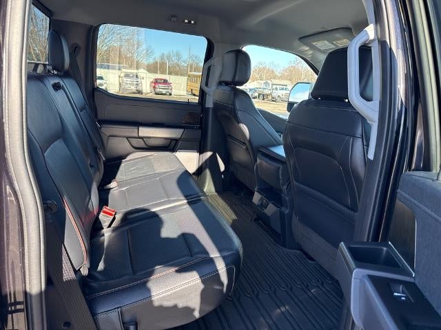 2022 Ford F-150 LARIAT 4WD SuperCrew 5.5' Box