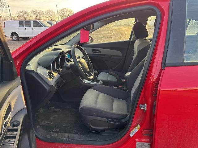 2014 Chevrolet Cruze Sedan LS (Manual)
