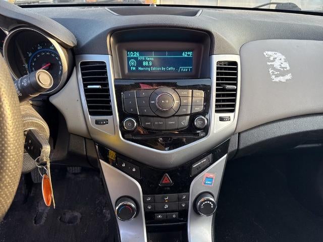 2014 Chevrolet Cruze Sedan LS (Manual)