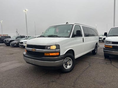 2025 Chevrolet Express Passenger 3500 3500 Extended Wheelbase Rear-Wheel Drive 1LT
