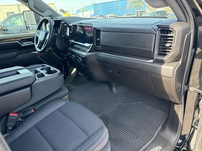 2025 Chevrolet Silverado 3500 HD Crew Cab Long Box 4-Wheel Drive LT