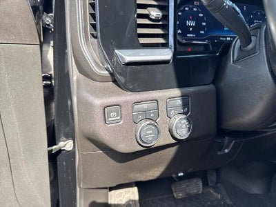 2025 Chevrolet Silverado 3500 HD Crew Cab Long Box 4-Wheel Drive LT