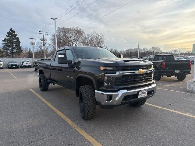 2025 Chevrolet Silverado 3500 HD Crew Cab Long Box 4-Wheel Drive LT