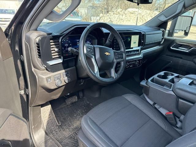 2025 Chevrolet Silverado 3500 HD Crew Cab Long Box 4-Wheel Drive LT