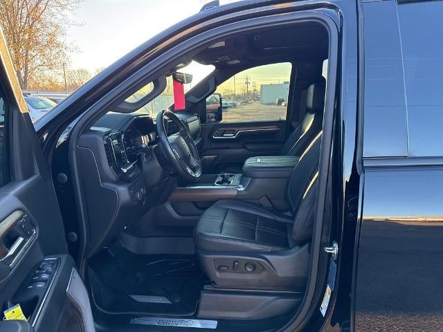 2024 Chevrolet Silverado 3500 HD Crew Cab Standard Box 4-Wheel Drive High Country