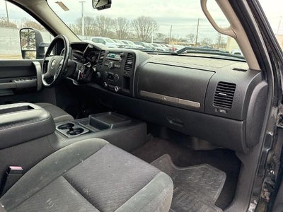 2007 Chevrolet Silverado 2500 HD 4WD Crew Cab Standard Box LT w/1LT