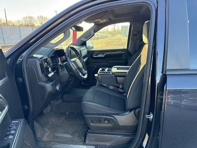 2022 Chevrolet Silverado 1500 Crew Cab Short Box 4-Wheel Drive LT 1LT