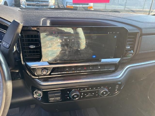 2022 Chevrolet Silverado 1500 Crew Cab Short Box 4-Wheel Drive LT 1LT