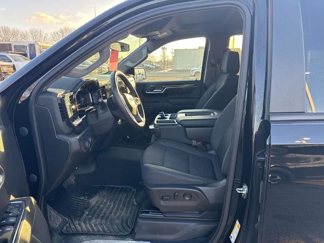 2023 Chevrolet Silverado 1500 Crew Cab Short Box 4-Wheel Drive LT 2FL