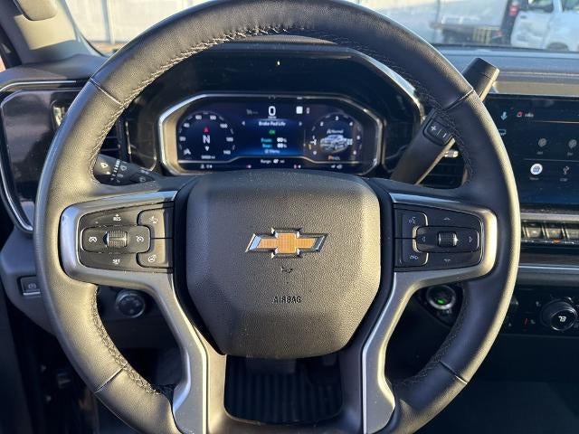 2023 Chevrolet Silverado 1500 Crew Cab Short Box 4-Wheel Drive LT 2FL