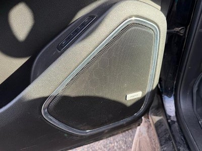 2015 GMC Yukon XL 4WD 4dr SLT