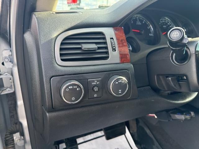 2014 Chevrolet Suburban 4WD LT