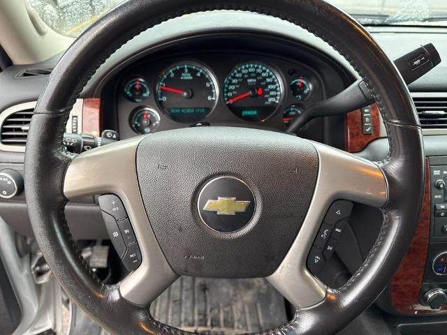 2014 Chevrolet Suburban 4WD LT