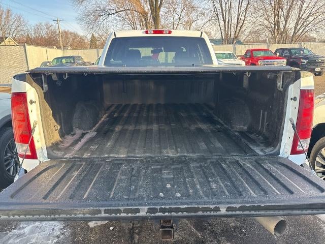 2009 GMC Sierra 2500 HD Crew Cab Standard Box 4-Wheel Drive SLT