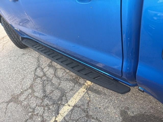 2022 GMC Sierra 1500 Crew Cab Short Box 4-Wheel Drive AT4