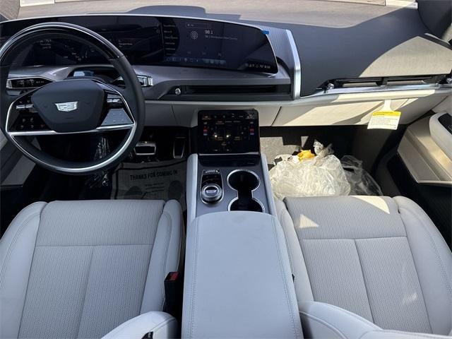 2026 Cadillac VISTIQ Luxury