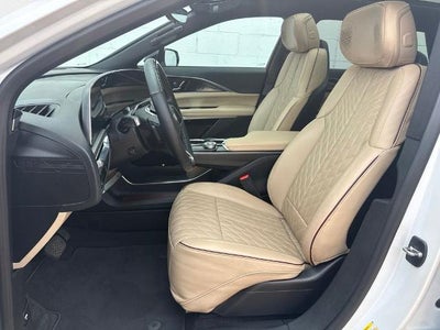 2024 Cadillac LYRIQ Sport 3