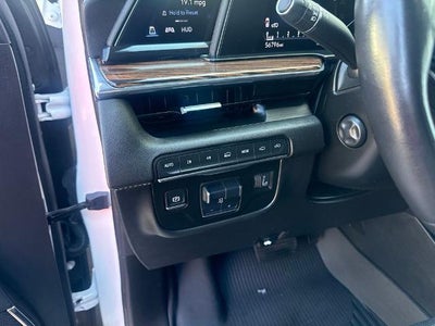 2024 Cadillac Escalade ESV Premium Luxury