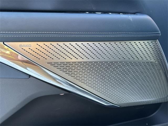 2025 Cadillac ESCALADE IQ Sport 2