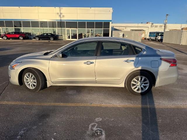 2015 Nissan Altima 4dr Sdn I4 2.5 S