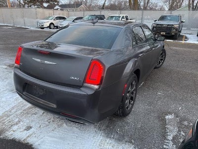 2016 Chrysler 300 4dr Sdn 300S AWD