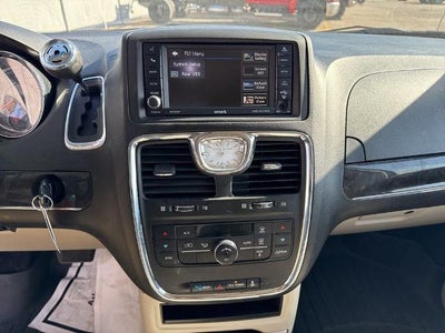 2013 Chrysler Town & Country 4dr Wgn Touring