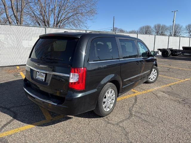 2013 Chrysler Town & Country 4dr Wgn Touring
