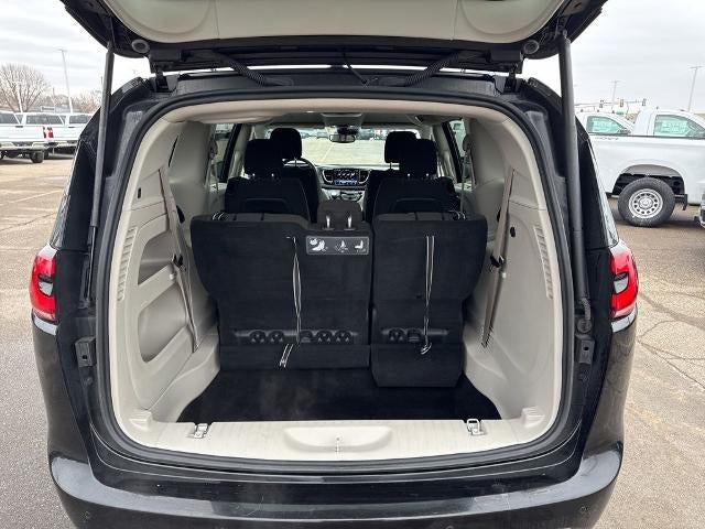 2021 Chrysler Pacifica Touring FWD