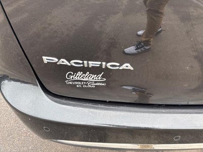 2021 Chrysler Pacifica Touring FWD