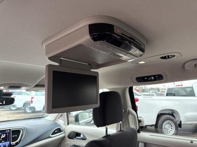 2021 Chrysler Pacifica Touring FWD