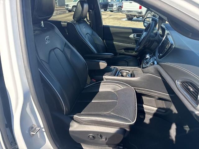 2025 Chrysler Pacifica Limited FWD