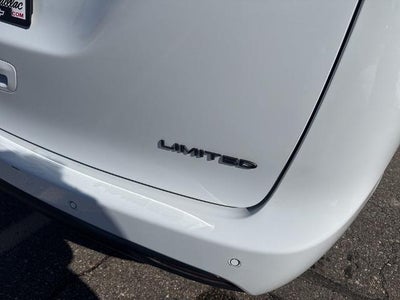 2025 Chrysler Pacifica Limited FWD