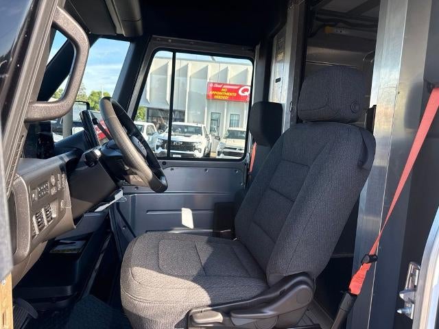 2025 Chevrolet BrightDrop 400 AWD 400