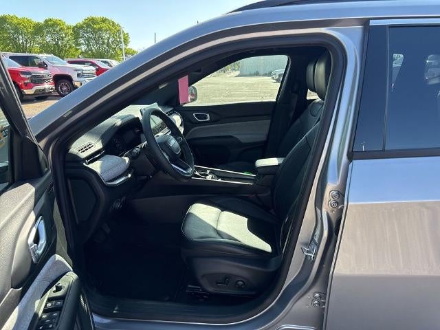 2023 Jeep Compass Latitude Lux 4x4