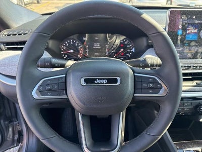 2023 Jeep Compass Latitude Lux 4x4