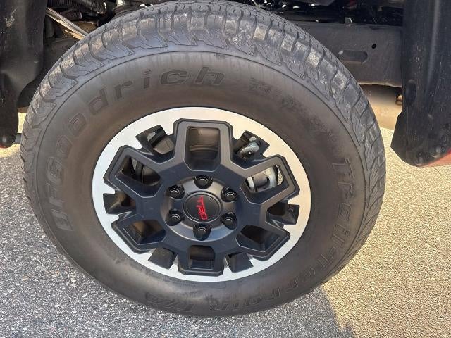 2024 Toyota Tacoma 4WD SR5
