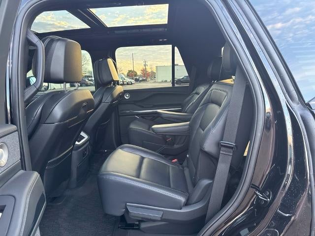 2027 Lincoln Navigator Reserve