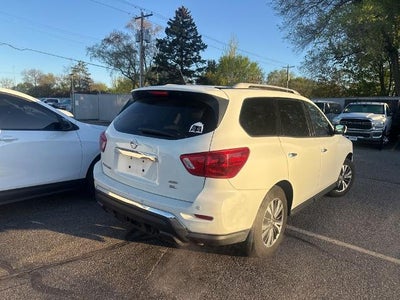 2017 Nissan Pathfinder 4x4 SL