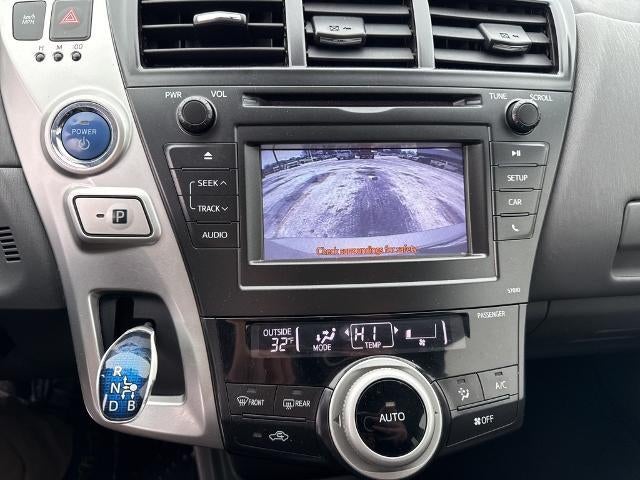 2013 Toyota Prius v 5dr Wgn Two (Natl)