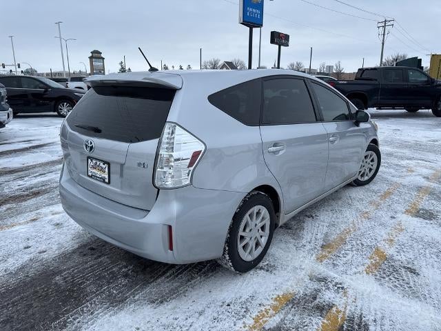 2013 Toyota Prius v 5dr Wgn Two (Natl)