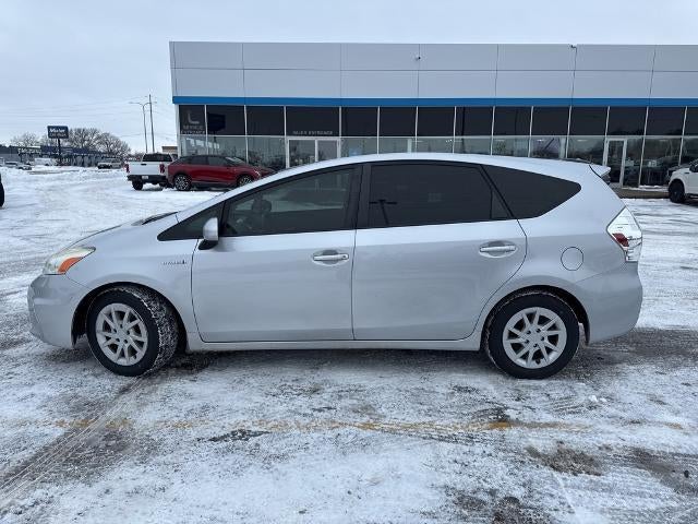 2013 Toyota Prius v 5dr Wgn Two (Natl)
