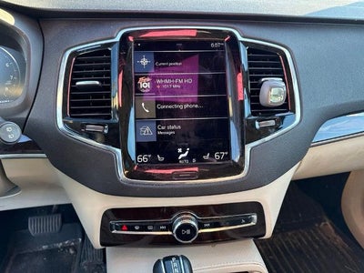 2016 Volvo XC90 T6 Momentum
