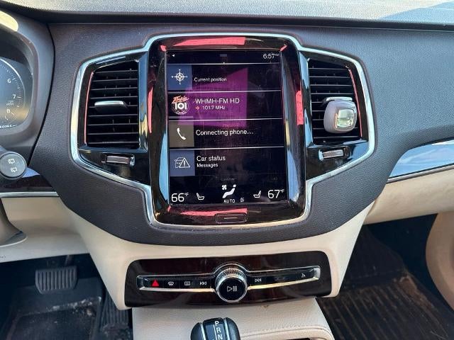 2016 Volvo XC90 T6 Momentum